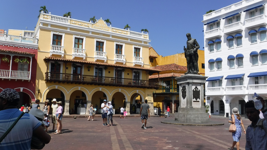 Plaza de Los Coches and the statue of Pedro de Heredia a Spanish conquistador, founder of the city of Cartagena de Indias