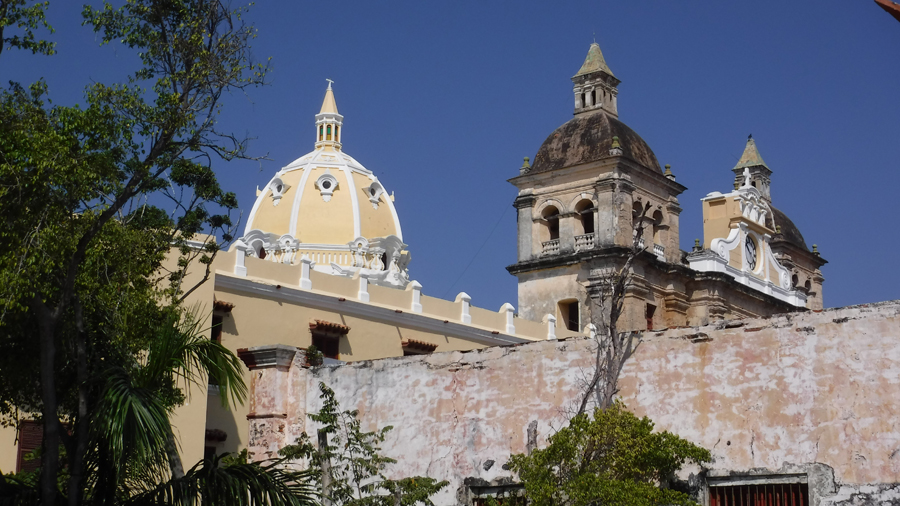 The old bell towers (1654), new Lelarge designed dome and clock tower (1921) - Iglesia de San Pedro Claver