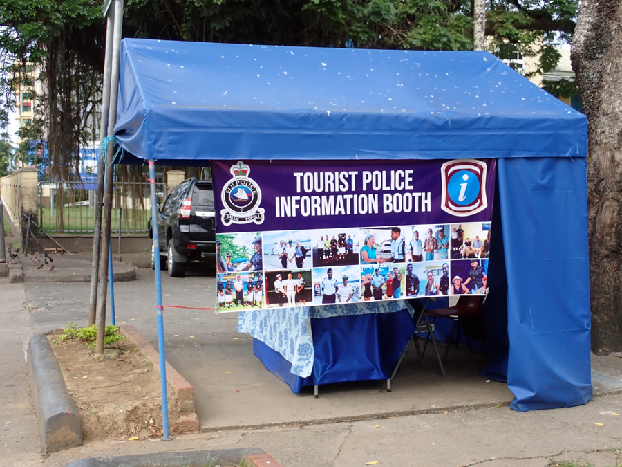 Later that day when te ship was in, we notice Police tents up in the main tourism areas